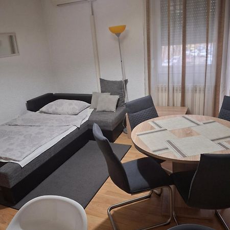 Apartman Centros Osijek Exterior foto