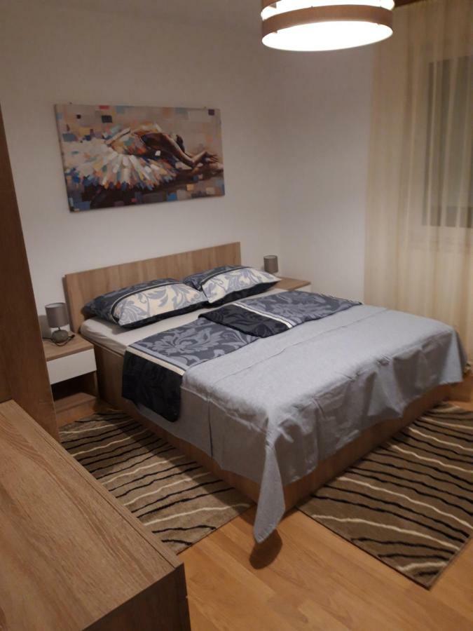 Apartman Centros Osijek Exterior foto