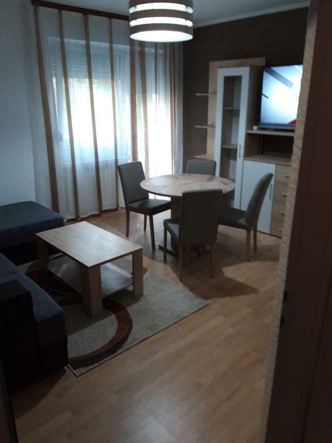 Apartman Centros Osijek Exterior foto
