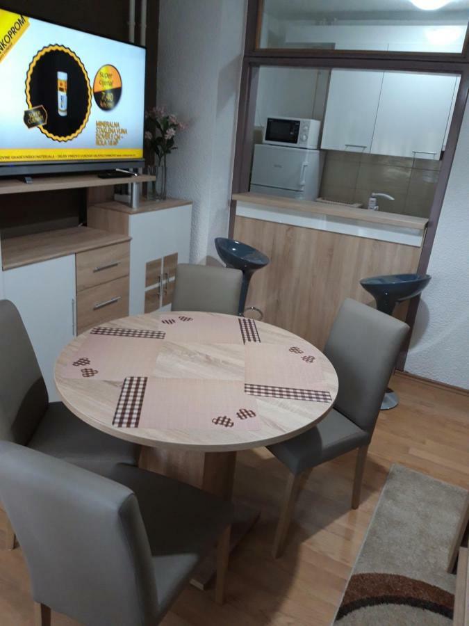 Apartman Centros Osijek Exterior foto